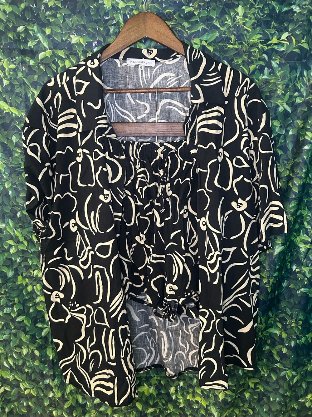 Miss Sparkling Black & Cream Button-Front Floral Print Shirt and Shorts Set